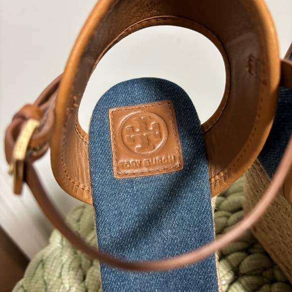 Tory Burch Shaw Blue Denim Fringe Tan Leather Espadrille Wedge Sandals NWOB - Picture 6 of 10